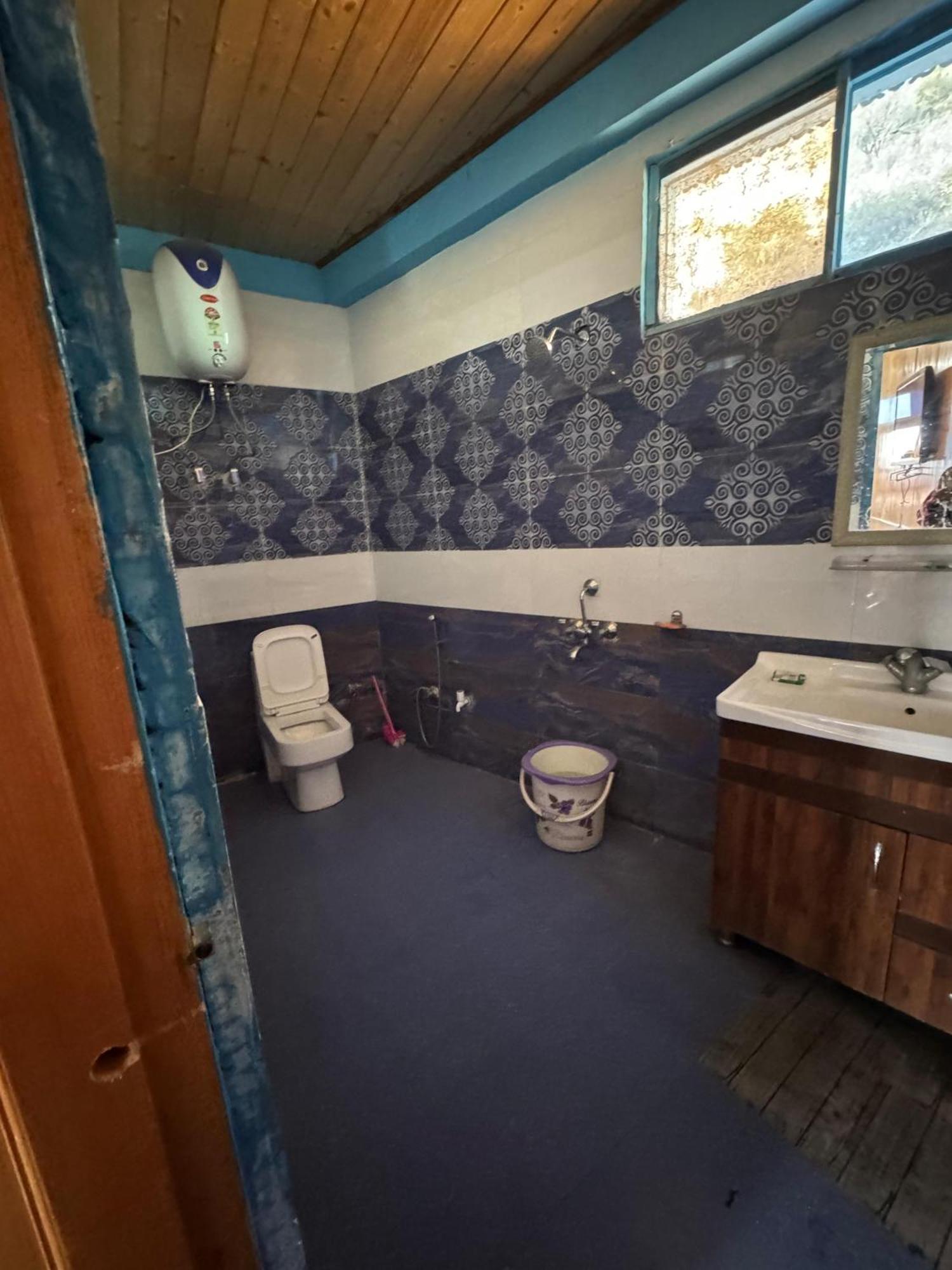 Hotel 19 Tosh Eksteriør bilde