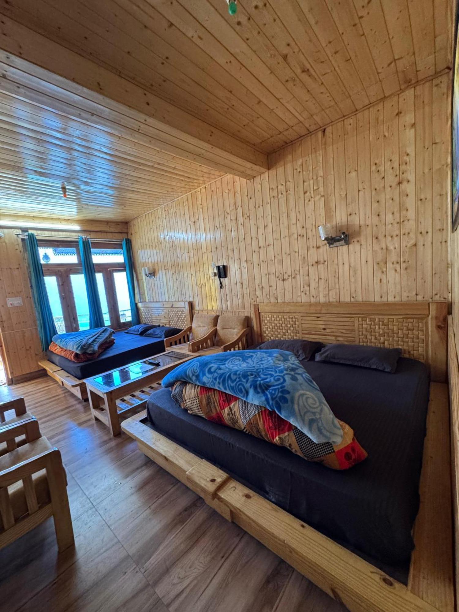 Hotel 19 Tosh Eksteriør bilde